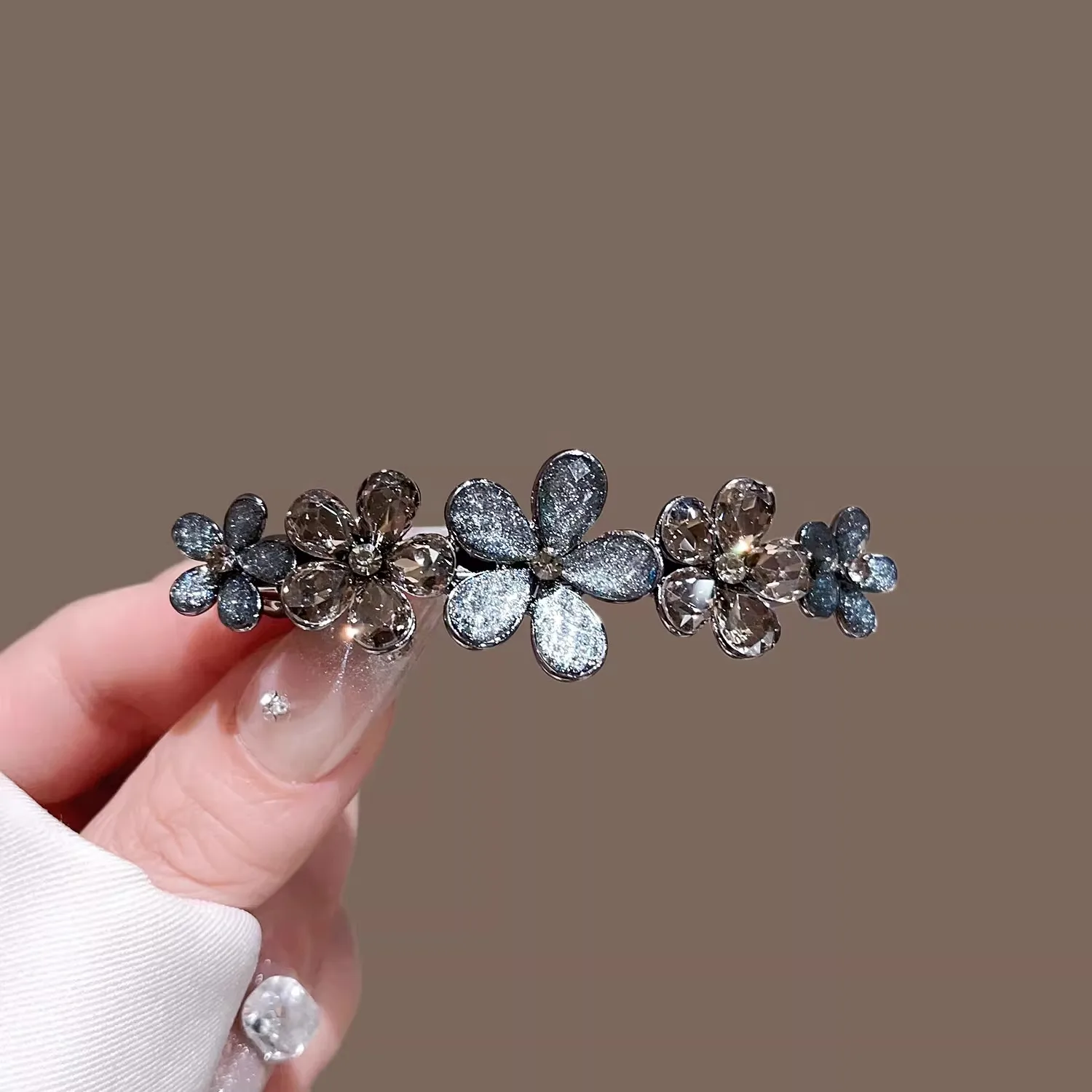 Elegant Crystal Flower Hairpin - Tie Bar Clip 评论和价格