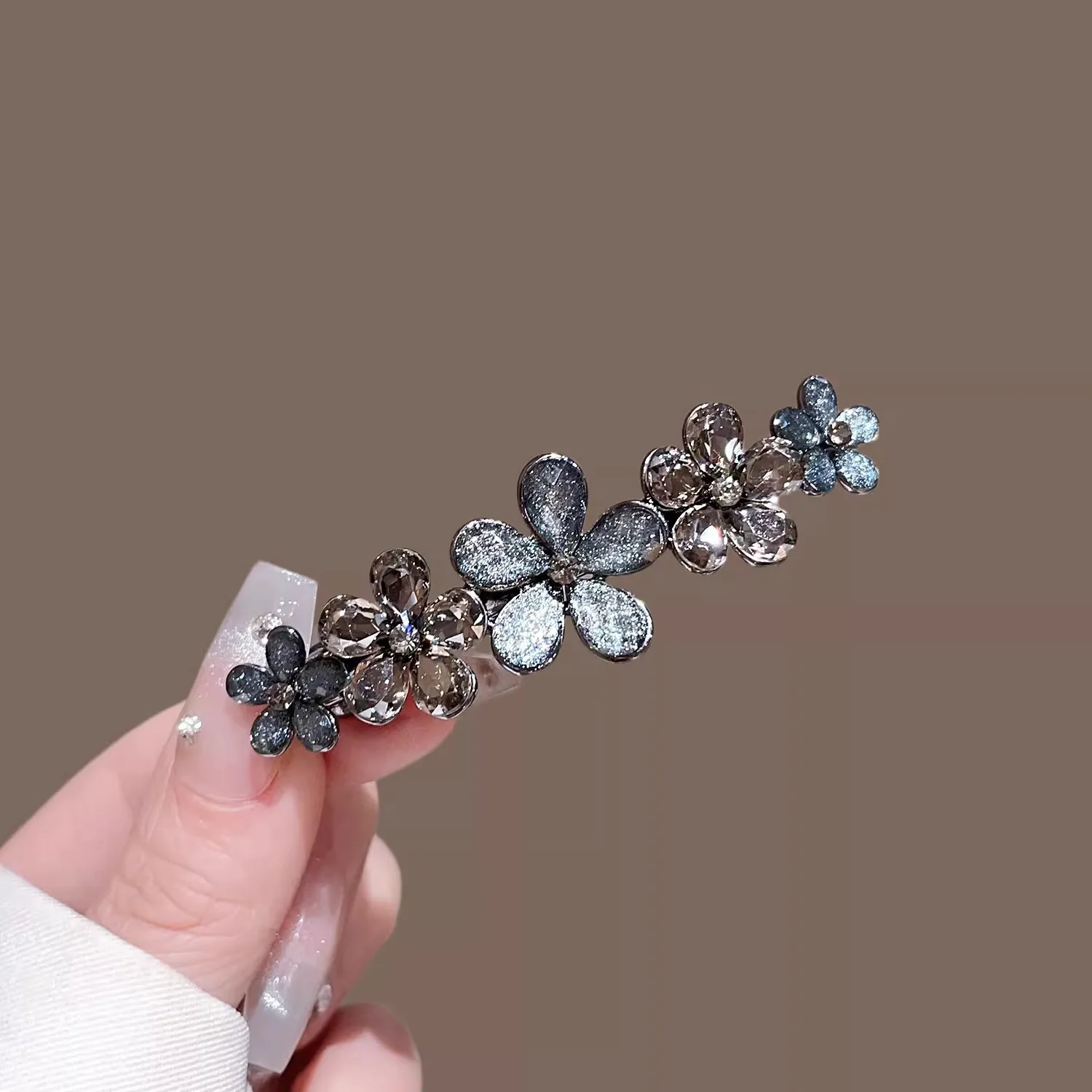 Elegant Crystal Flower Hairpin - Tie Bar Clip 评论和价格